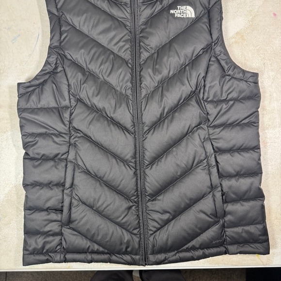 The North Face Women's 550 Down Puffer Vest Black Size Medium - Picture 3 of 16